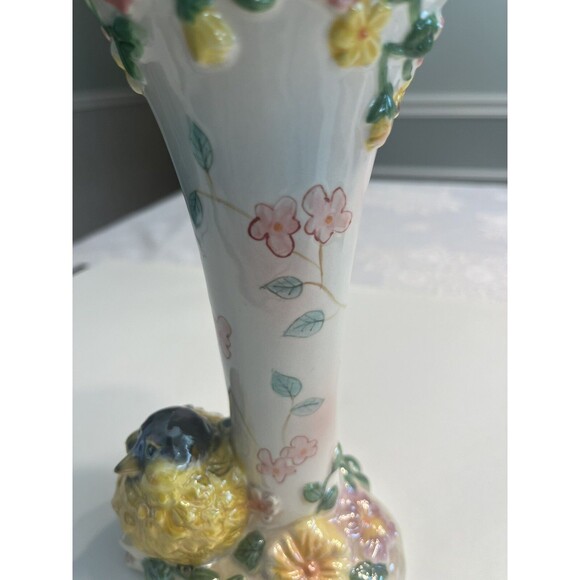 A Birds Flight Goldfinch Floral Iridescent Ceramic Vase - Picture 10 of 14